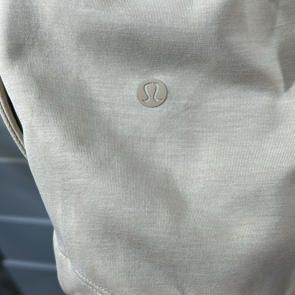Lululemon athletica Softstreme Cinch-Waist Jacket - Opal Size 6 Like New - Picture 6 of 8